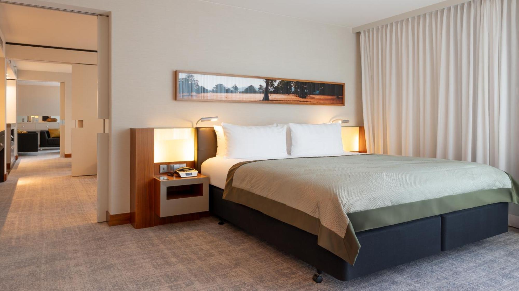 Intercontinental By Ihg 5*